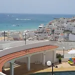 Albufeira, One Step To The * 阿尔布费拉