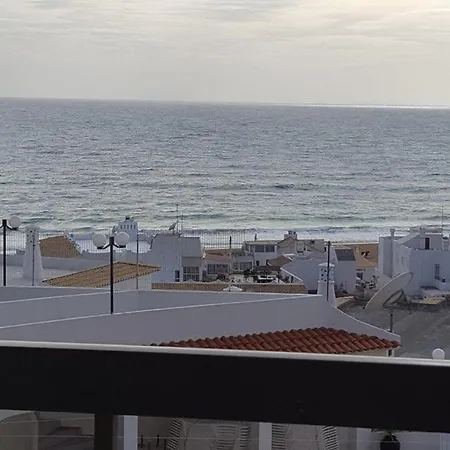 Albufeira, One Step To The Албуфейра